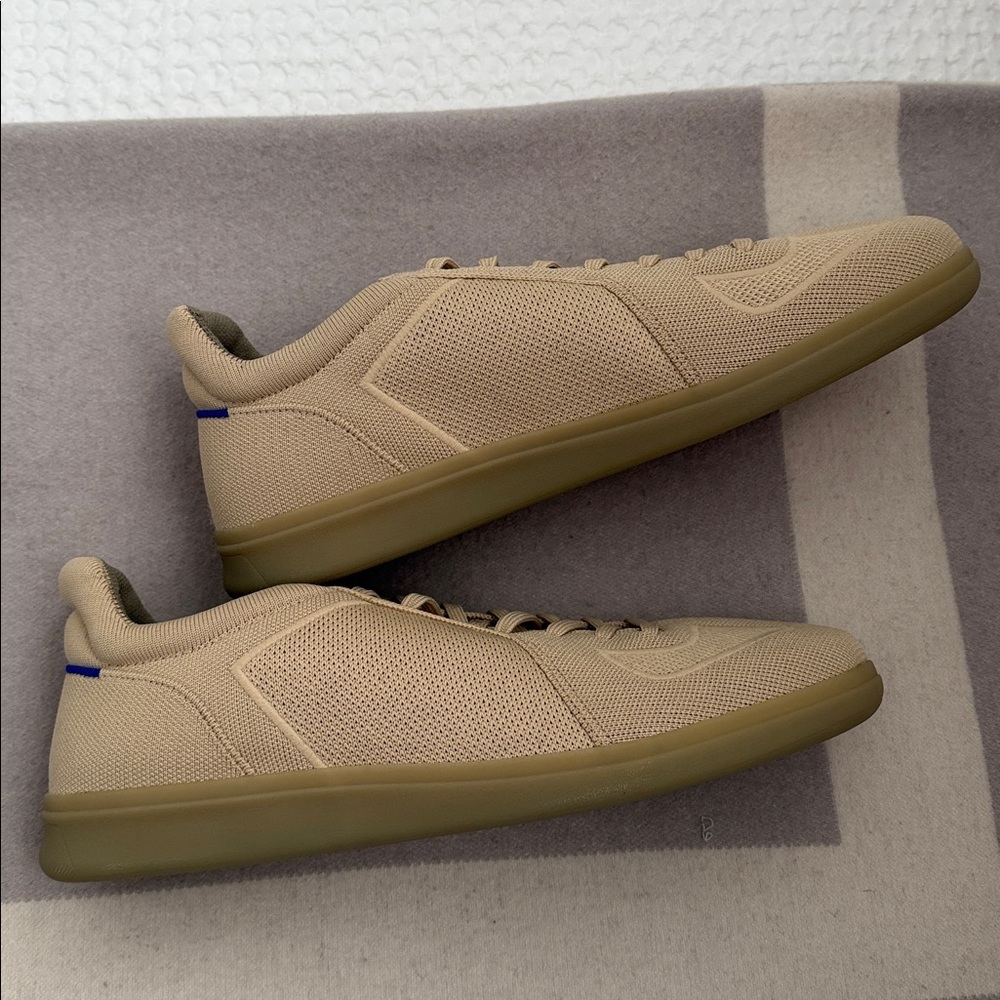 SPRING SALE! MAKE ME AN OFFER!!!

NWOT Men’s Rothy’s RS01 Sneaker in Wheat